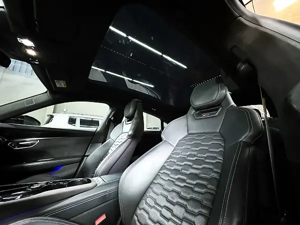 Audi Rs E-tron  GT - Imagem 17