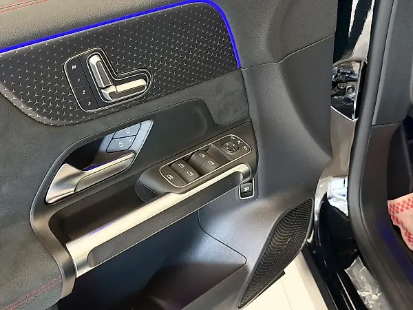 Mercedes Eqb 250 - Imagem 13