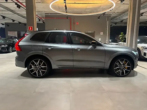 Volvo Xc60 Recharge Plug-in Hybrid - Imagem 4