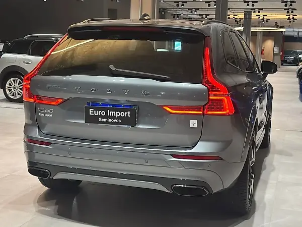 Volvo Xc60 Recharge Plug-in Hybrid - Imagem 6