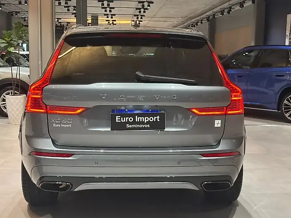 Volvo Xc60 Recharge Plug-in Hybrid - Imagem 7
