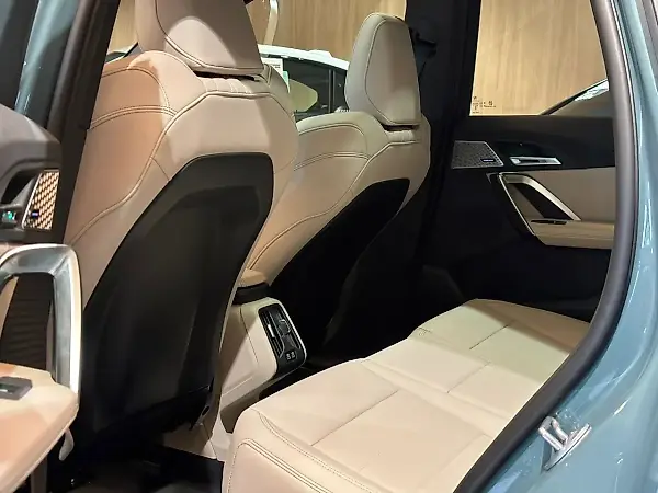 BMW IX1 - Imagem 18