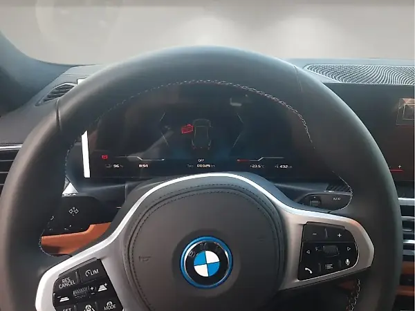 BMW I4 M50 - Imagem 8