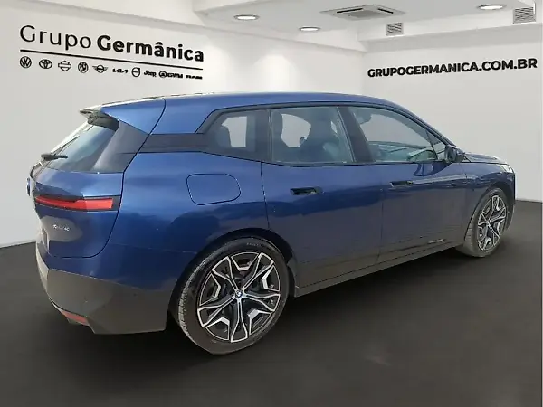 BMW Ix - Imagem 3