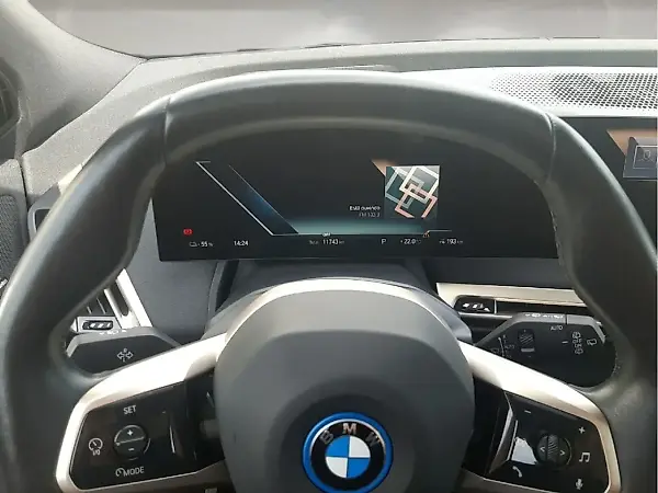 BMW Ix - Imagem 6