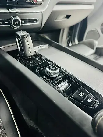 Volvo Xc60 - Imagem 18