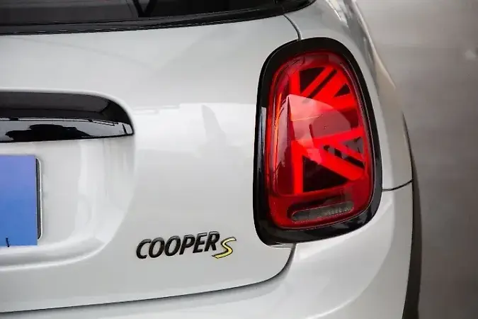 Mini Cooper SE - Imagem 9
