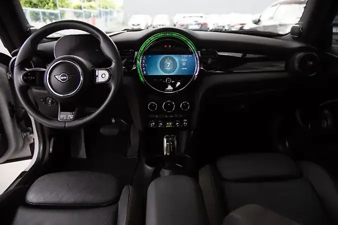 Mini Cooper SE - Imagem 13