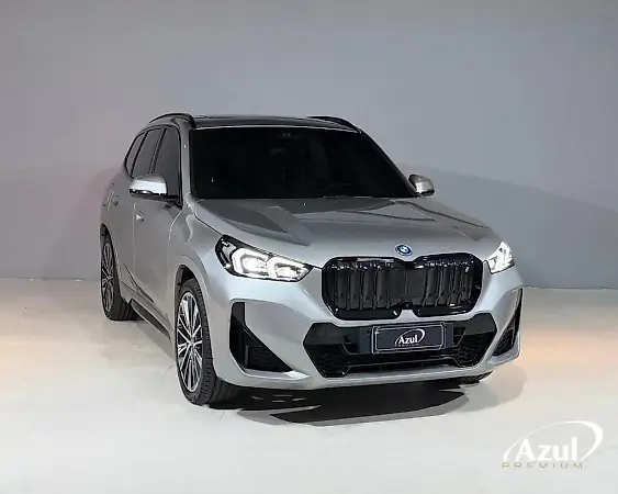 BMW IX1 - Imagem 3