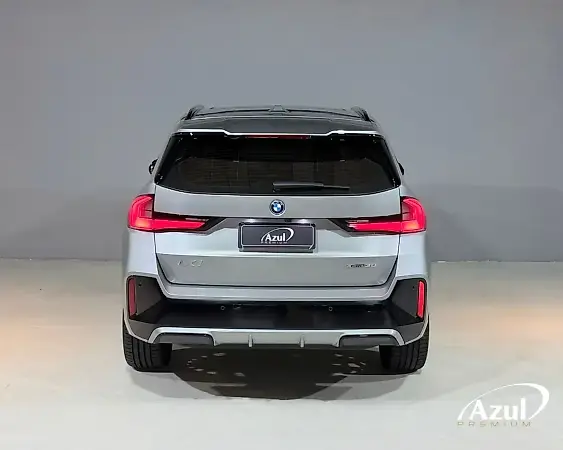 BMW IX1 - Imagem 5