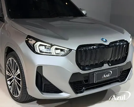 BMW IX1 - Imagem 7