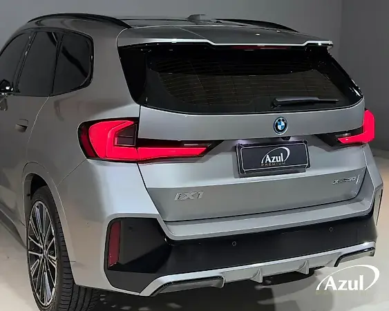 BMW IX1 - Imagem 8
