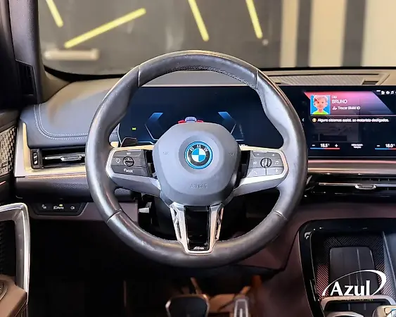 BMW IX1 - Imagem 14