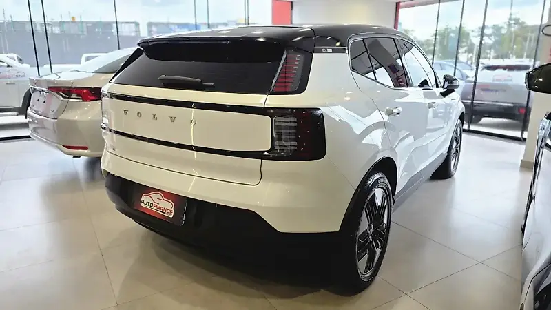 Volvo EX30 - Imagem 8