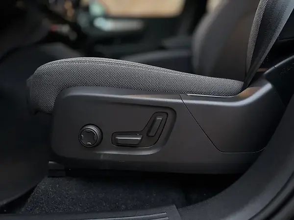 Volvo EX40 - Imagem 10