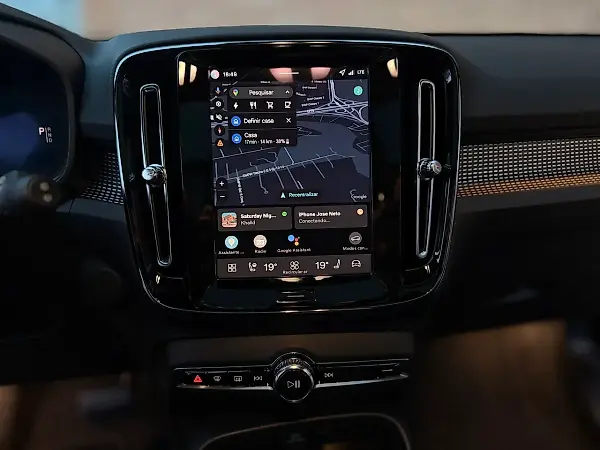 Volvo EX40 - Imagem 15