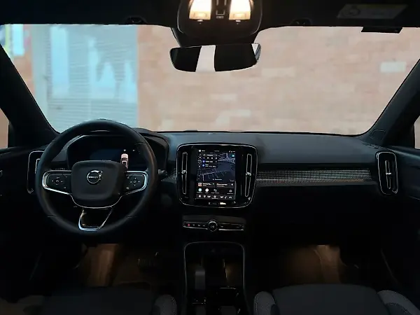 Volvo EX40 - Imagem 17