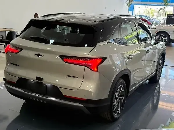 Chevrolet Captiva EV - Imagem 11
