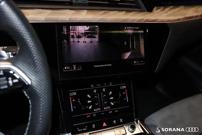 Audi E-tron - Imagem 12