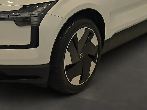 Volvo EX30 - Imagem 6