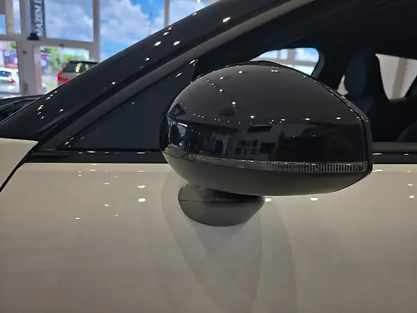 Volvo EX30 - Imagem 13