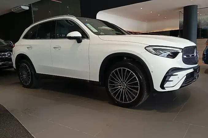 Mercedes Glc 300e - Imagem 2