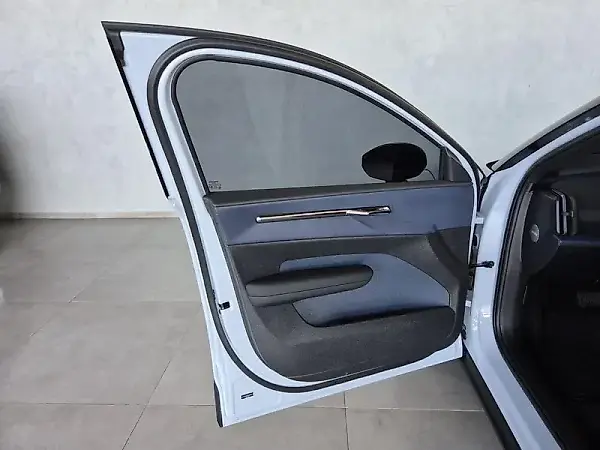Volvo EX30 - Imagem 13
