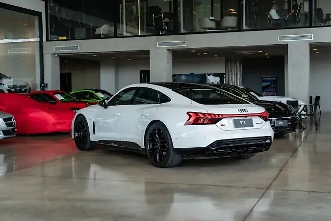 Audi Rs E-tron  GT - Imagem 3