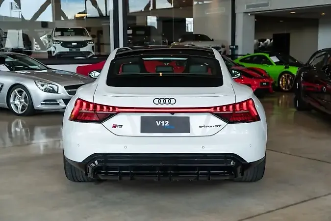Audi Rs E-tron  GT - Imagem 6