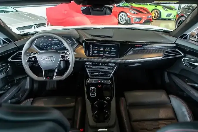 Audi Rs E-tron  GT - Imagem 10