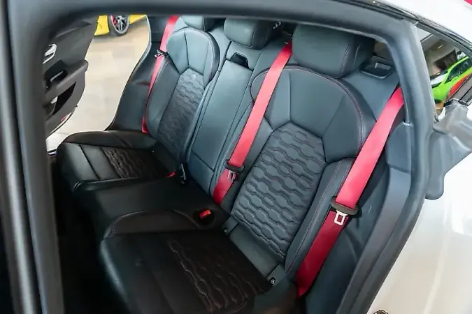 Audi Rs E-tron  GT - Imagem 9