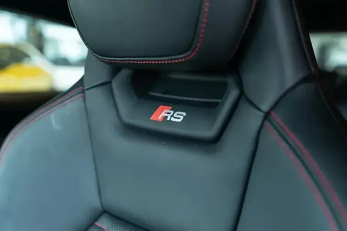Audi Rs E-tron  GT - Imagem 13