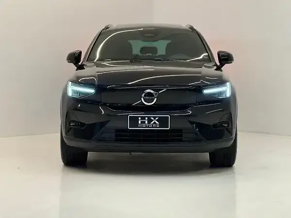 Volvo XC40 Recharge - Imagem 1