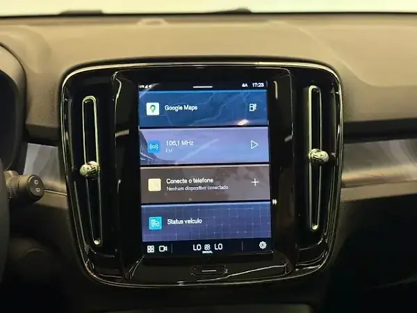 Volvo XC40 Recharge - Imagem 6