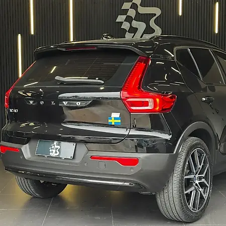 Volvo XC40 Recharge - Imagem 7