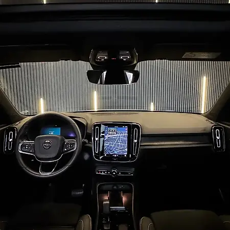 Volvo XC40 Recharge - Imagem 9