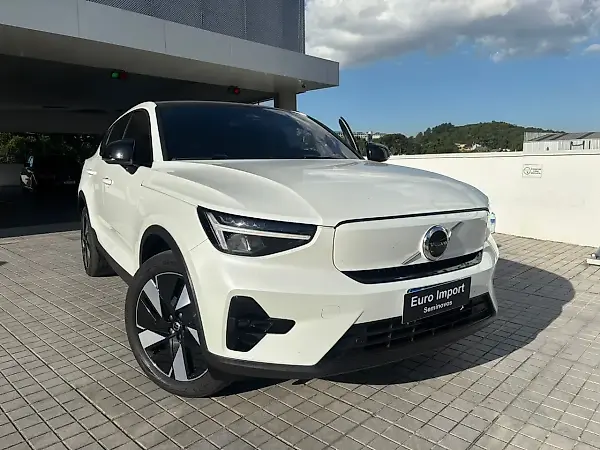 Volvo C40 Recharge - Imagem 1