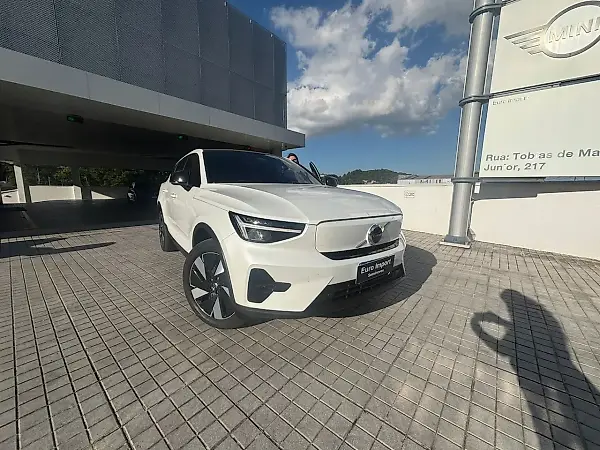 Volvo C40 Recharge - Imagem 13