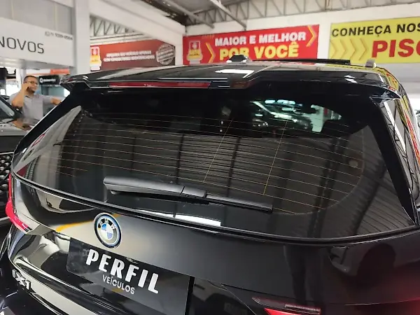 BMW IX1 - Imagem 9