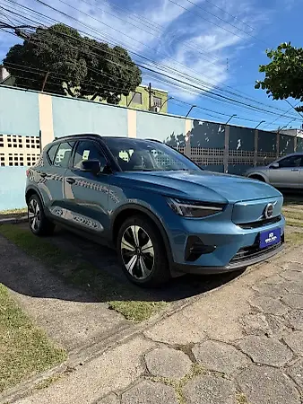Volvo XC40 Recharge - Imagem 1