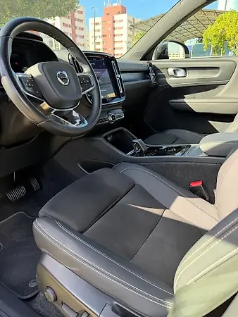 Volvo XC40 Recharge - Imagem 9