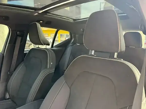 Volvo XC40 Recharge - Imagem 11