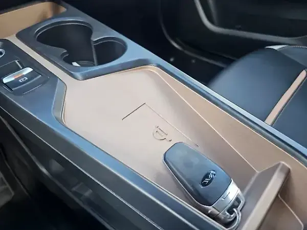 JAC E-JS1 - Imagem 12