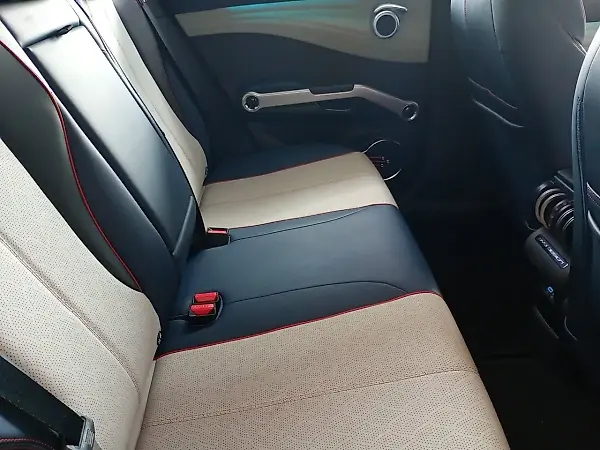 BYD Yuan Plus - Imagem 13