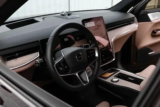 Volvo Ex90 - Imagem 9