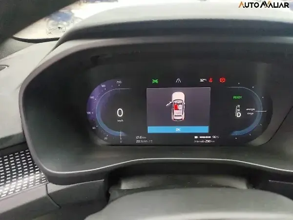Volvo XC40 Recharge - Imagem 11