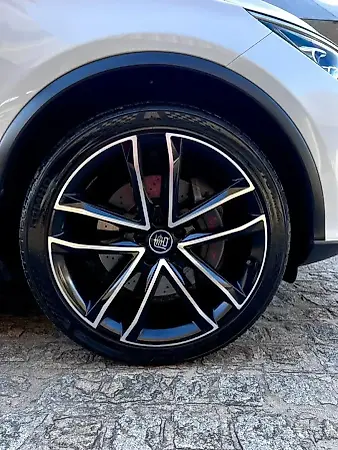BYD Tang - Imagem 17