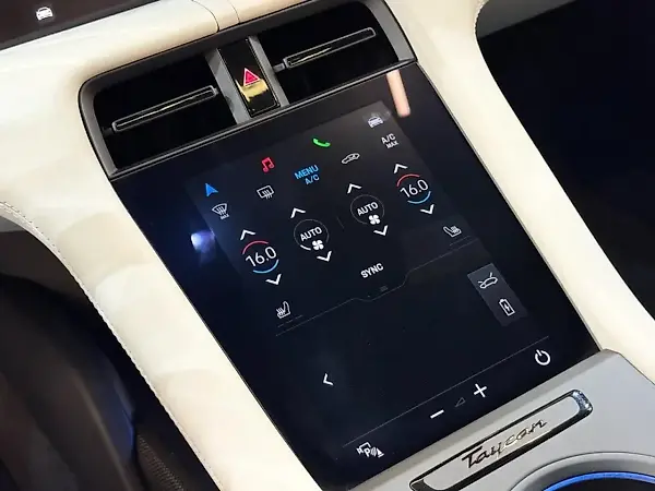 Porsche Taycan - Imagem 16