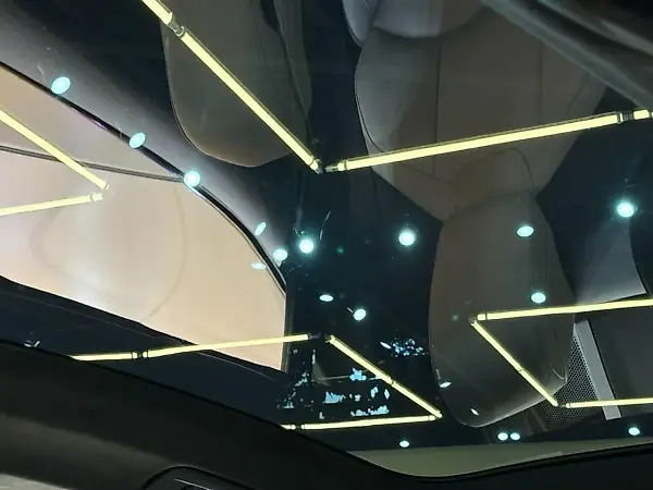 Porsche Taycan - Imagem 19