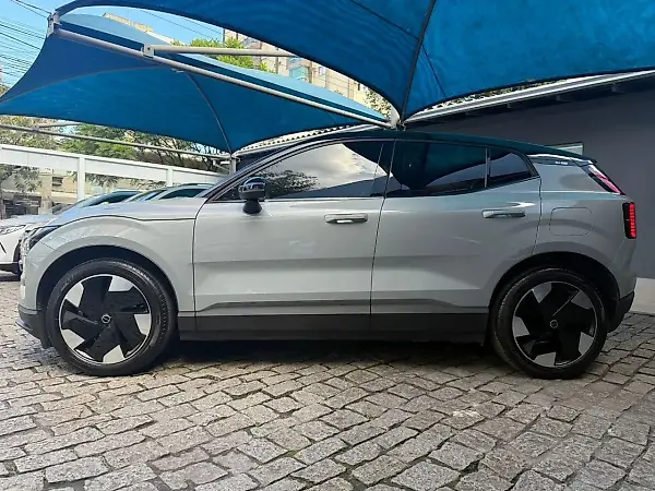 Volvo EX30 - Imagem 2